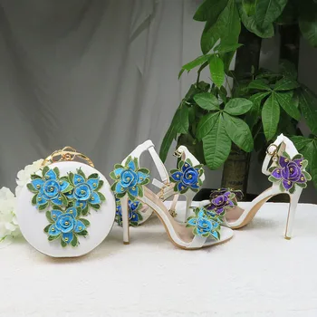 Сватбени обувки с цветя модел и торби в тон, летни Сандали на висок ток с отворени пръсти и Каишка на щиколотке, комплект от обувки и чанти, Дамски обувки