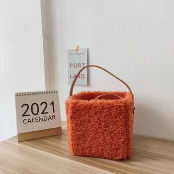 2021 дамска чанта, мек плюшен чанта-месинджър с едно рамо, топла зимна кашмир квадратна чанта чанта, луксозна изкуствена кожа 4